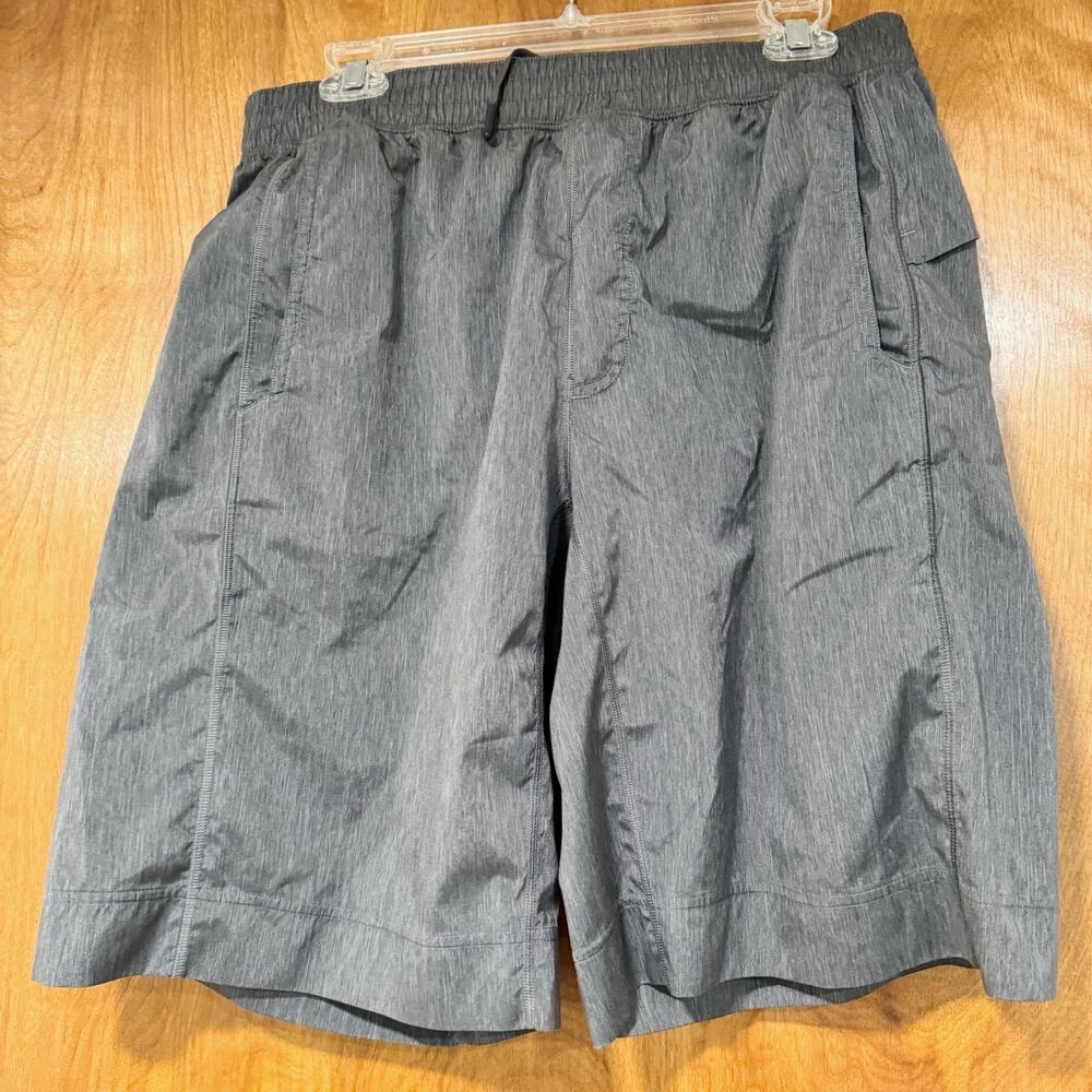 Lululemon Men’s Gray Athletic Shorts Large Unlined Drawstring Casual